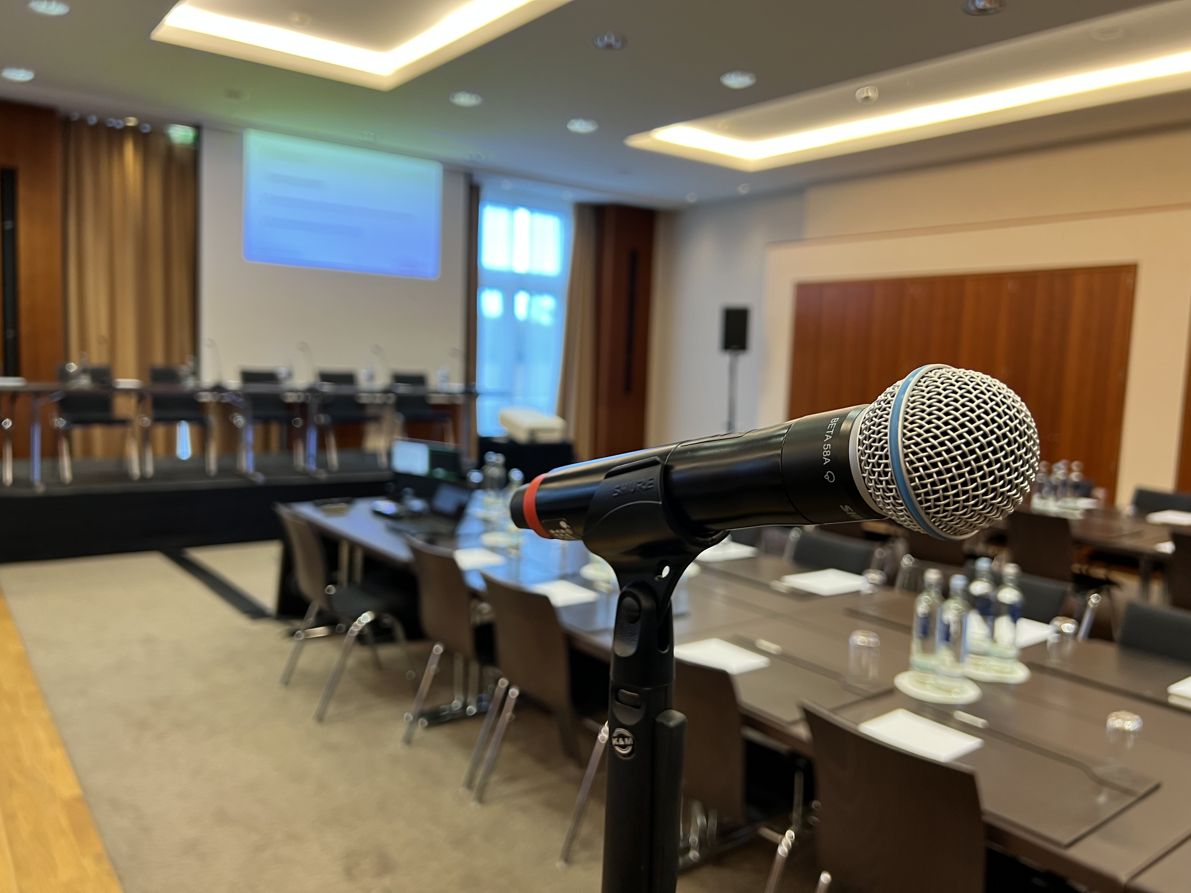 Konferenztechnik im Arosa